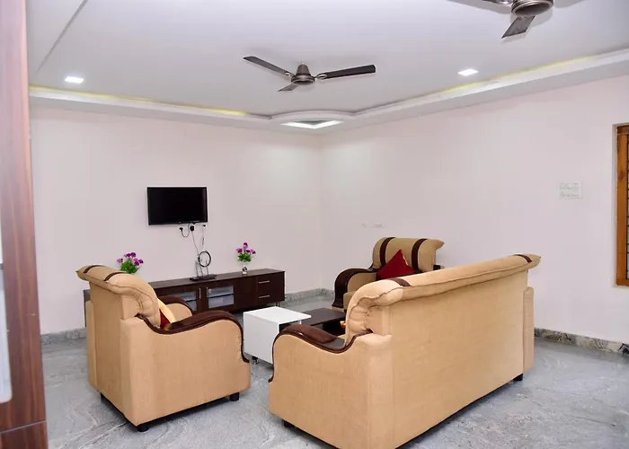 Shalom Residence - 2Bhk-Ac Service Apartments, Premium Amenities, Kitchen With Stovetop, Wifi