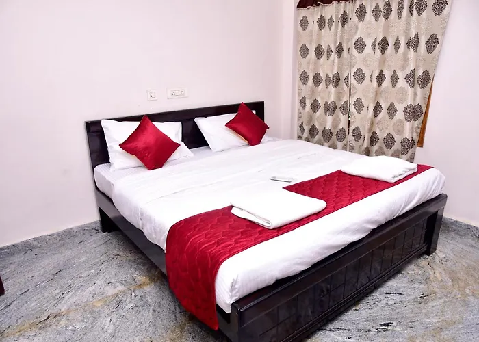 Shalom Residence - 2Bhk-Ac Service Apartments, Premium Amenities, Kitchen With Stovetop, Wifi